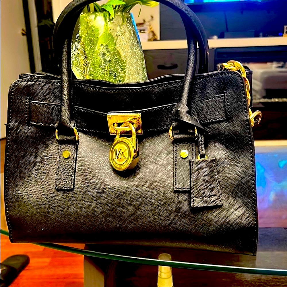 Michael Kors Black and Gold Satchel with Structured Design - Picture 3 of 8